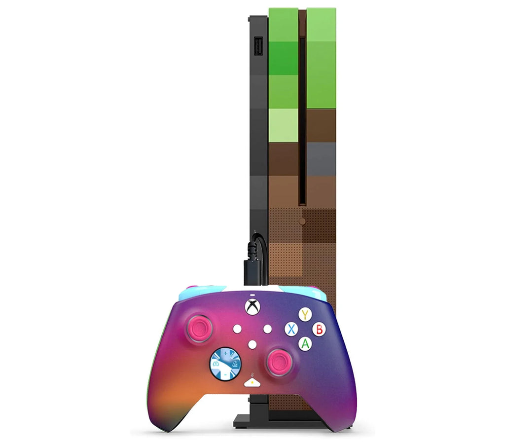 Xbox One S Minecraft Limited Edition 1TB Gaming Console + HDMI BOLT AXTION Bundle Used
