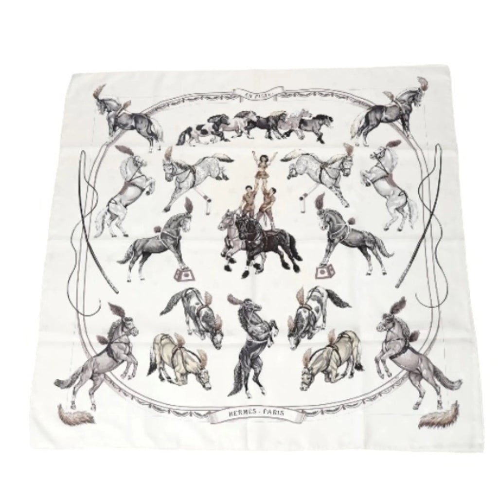 Pre-Owned HERMES Scarf Carre90 100% Silk Hermes White (Good)