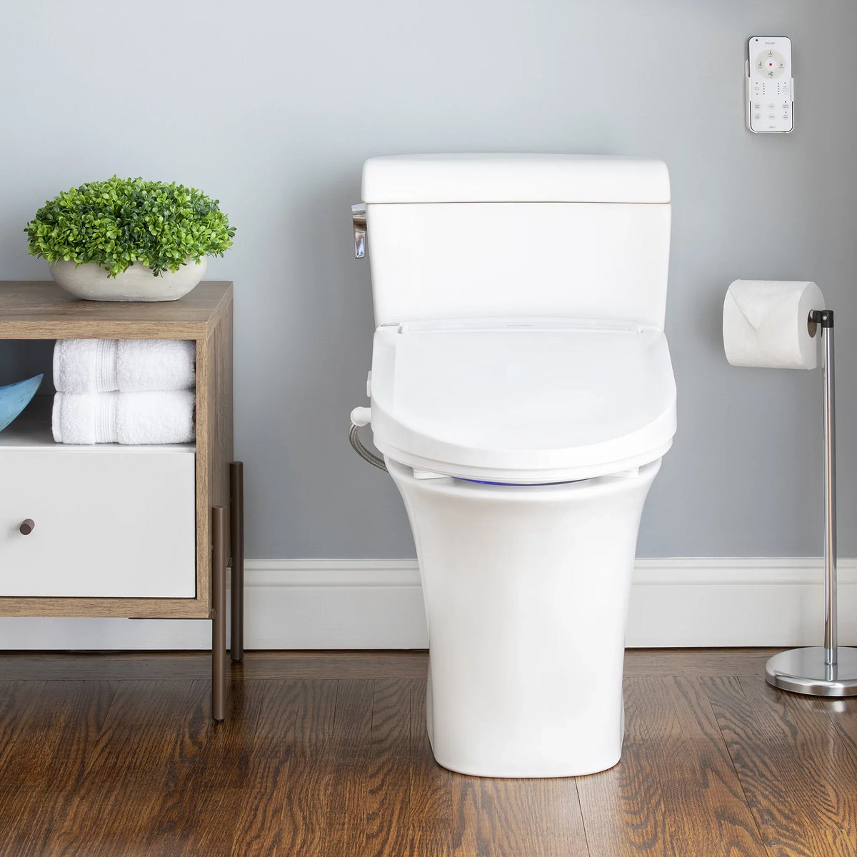 Brondell Swash EM617 Advanced Bidet Toilet Seat with Remote Control, Round White