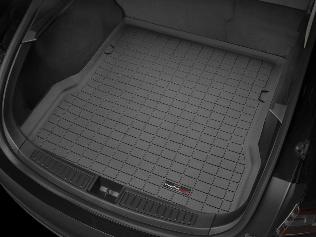 WeatherTech Cargo Trunk Liner with Bumper Protector matching with 2011-2013  Highlander - Behind 2nd Row Seating With Bumper Protector, Black