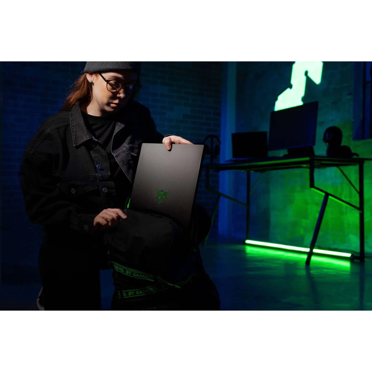 Blade 15 Advanced Edition 15.6" 4K UHD Gaming Laptop,  Core i9 i9-12900H, NVIDIA GeForce RTX 3080 Ti 16 GB, 1TB SSD, Windows 11 Home