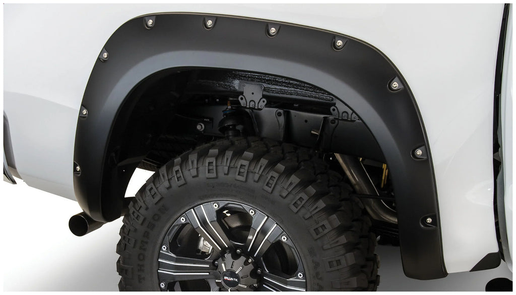 Bushwacker by RealTruck 07-13  Tundra Fleetside Pocket Style Flares 2pc 66.7/78.7/97.6in Bed - Black appropriate with select: 2010 ,2013  Tundra Crewmax SR5