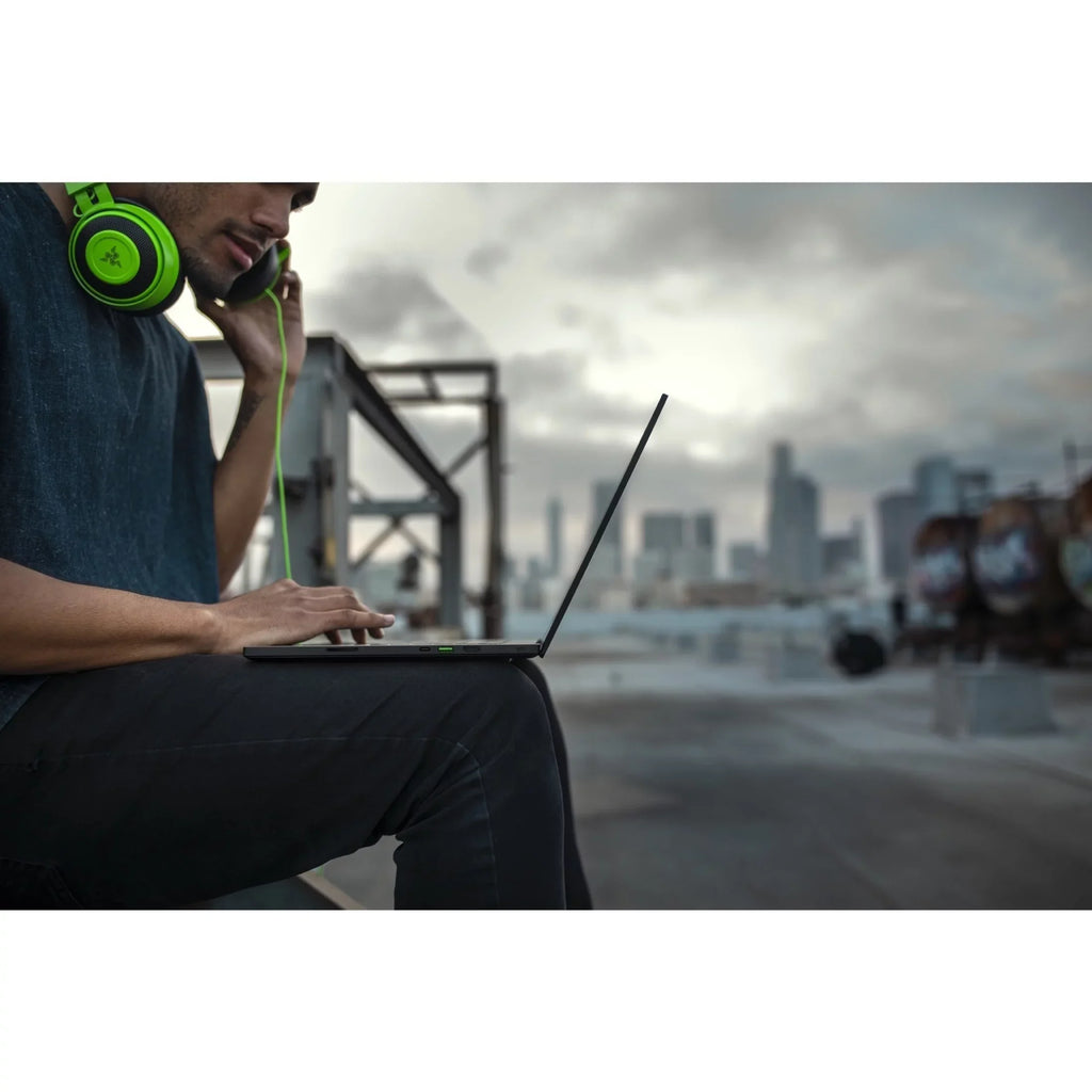Blade 15 Advanced Edition 15.6" 4K UHD Gaming Laptop,  Core i9 i9-12900H, NVIDIA GeForce RTX 3080 Ti 16 GB, 1TB SSD, Windows 11 Home